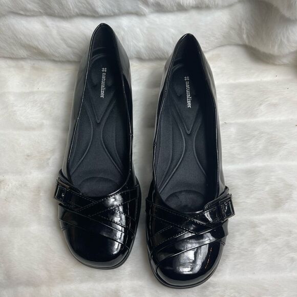 Naturalizer black patent faux leather slip on wedge shoes size 11 gently used. - Picture 1 of 10